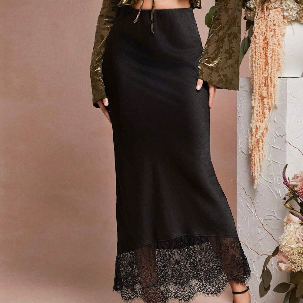 Black Elegant Women's Satin Lace Hem Detail Low Rise Skirt